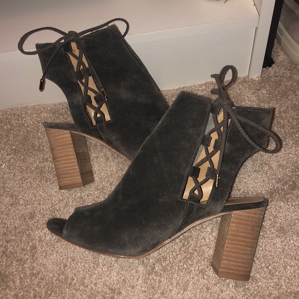 ONLY WORN ONCE- green-gray open-toed heels